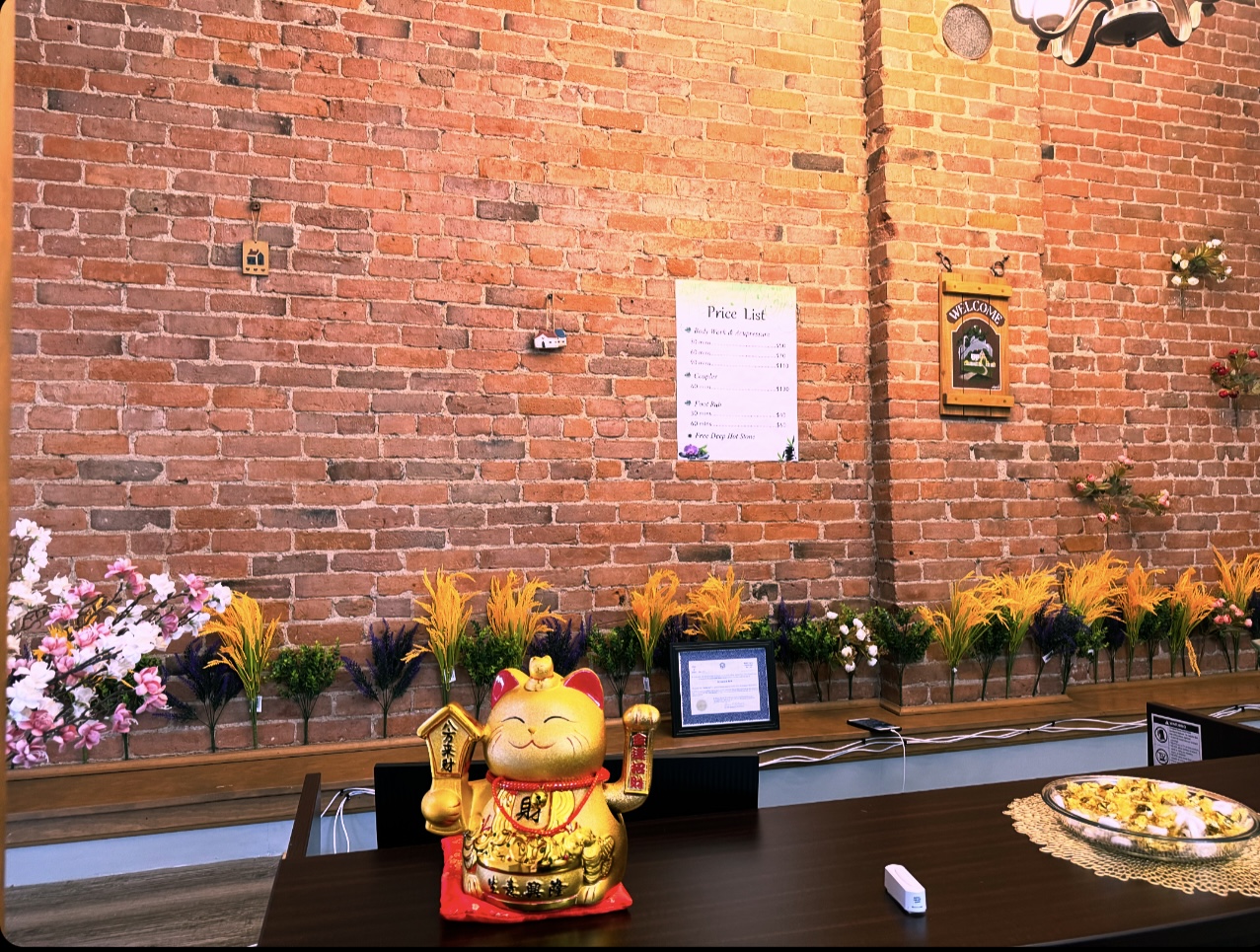 Sunshine Spa reception
